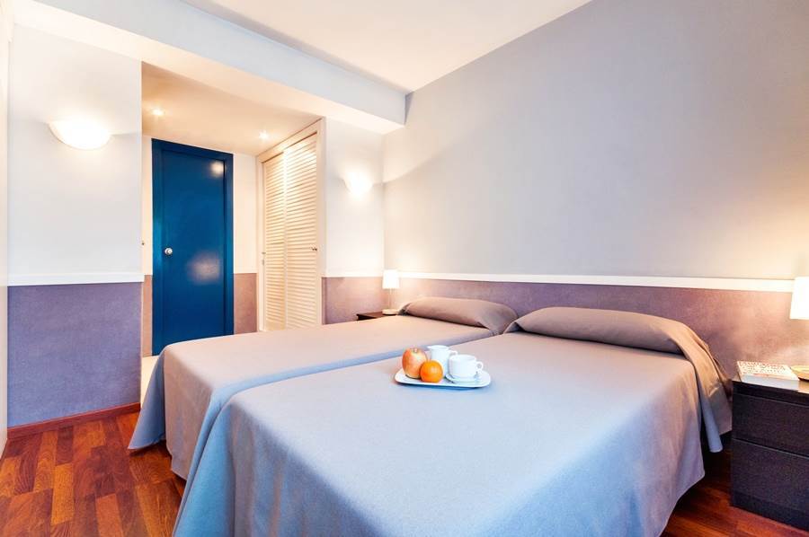 Apartamentos Descartes 巴塞罗那 外观 照片